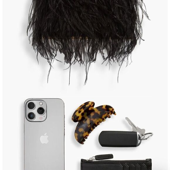 NWT Olga Berg Ostrich Feather Embellished Clutch - Picture 8 of 9